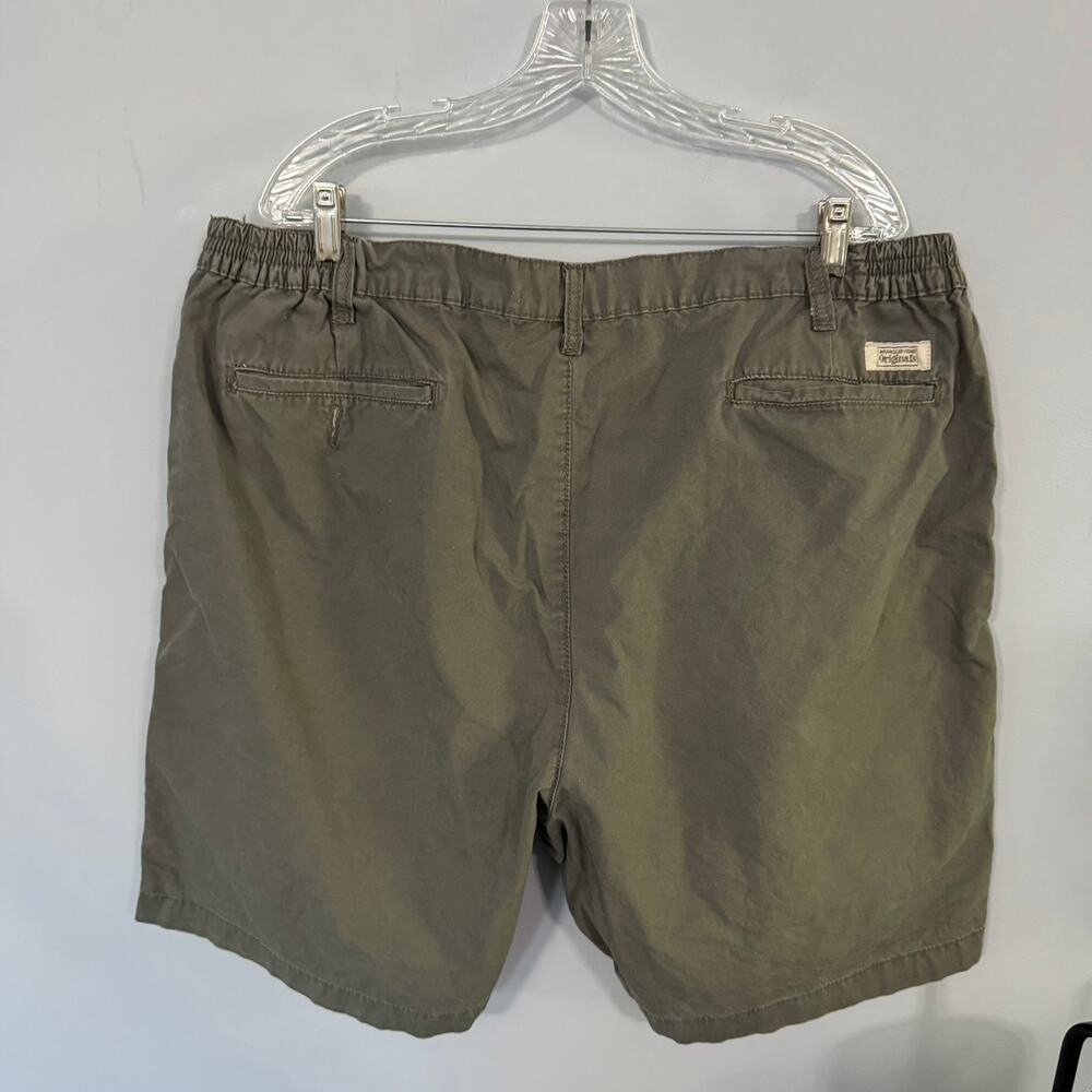 Wrangler Hero Originals Khaki Green Flat Front Shorts Men's Size 44 All Cotton - Picture 3 of 6